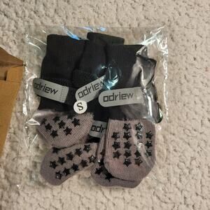 NEW Dog Socks 6 pack   size small